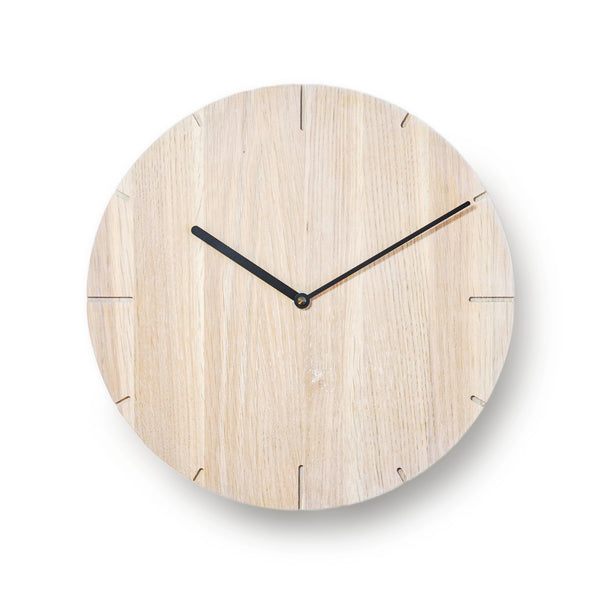 Natuhr Wanduhr Solide - große runde Holzuhr aus Eiche gekalkt Massivholz - Quarz- oder Funk-Uhrwerk